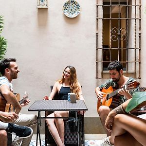 Hostel Carlota Braun