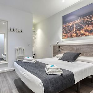 Hostal Bedmates
