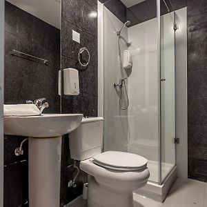Habitación con 2 Camas Individuales